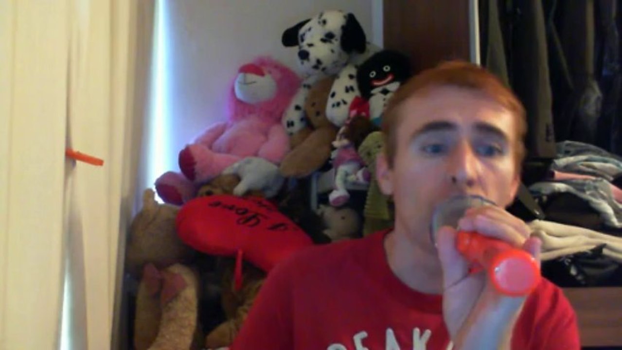 Wiwi égratigne "tuez les tous" de Ludwig Von 88