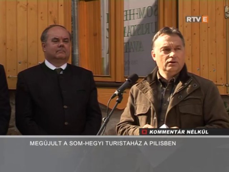 Kommentár Nélkül Megújult a Som-hegyi Turistaház a Pilisben 2013.10.29