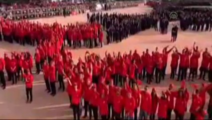 5 bin 990 kişiyle "Atatürk portresi"