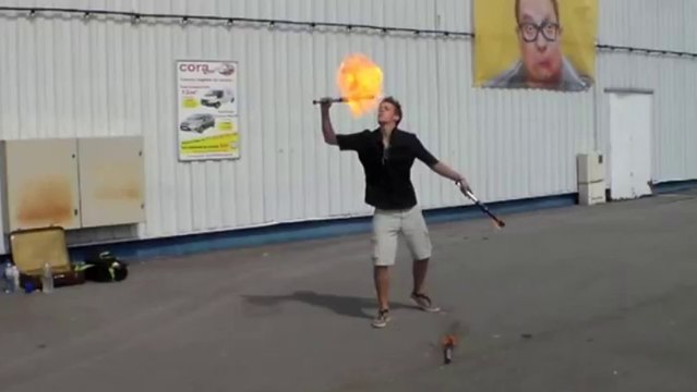jongleur et cracheur de feu