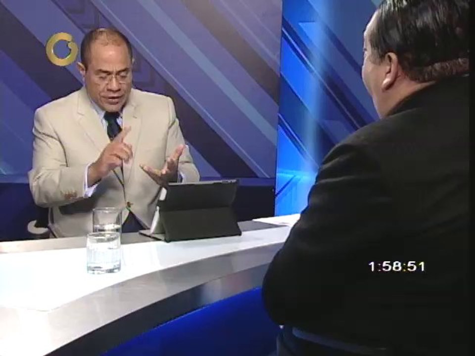 Escarrá: debemos de cambiar todo menos lo que somos