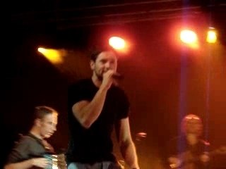 Manau en concert : El Clodo