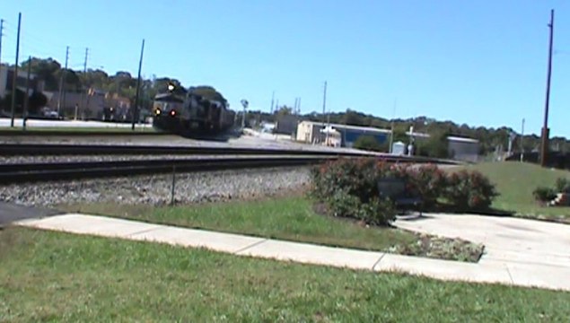 NS 24E intermodal train EB through Austell Ga.