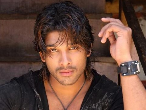 Telugu Actor Allu Arjun Facebook Star With One Million Followers