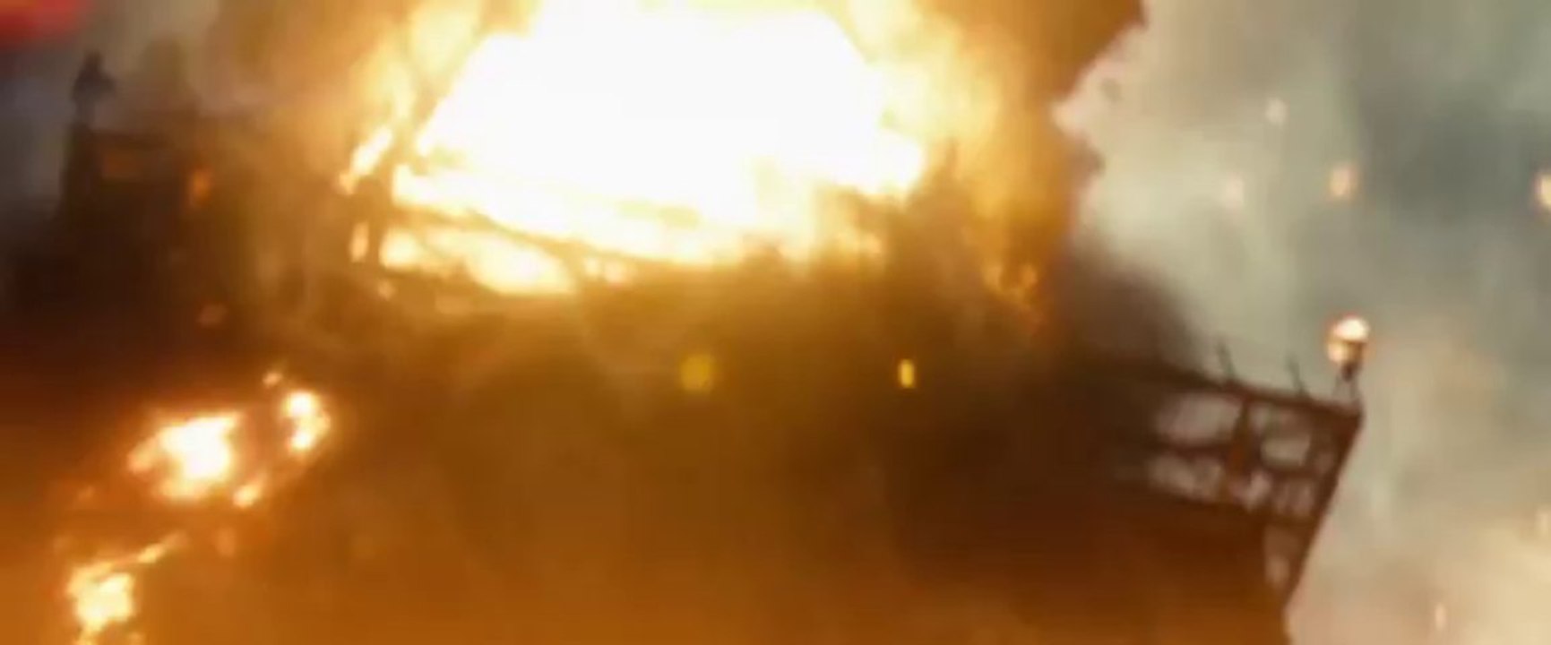 Man Of Steel - Bande Annonce - VF + Film Complet FRANCAIS  vf 2013 (Lien debrideur + lien purevid dans la description)