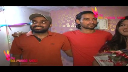 Bhojpuri Actress Bobby Sanju Cake Cutting Ceremony With Friends & Family