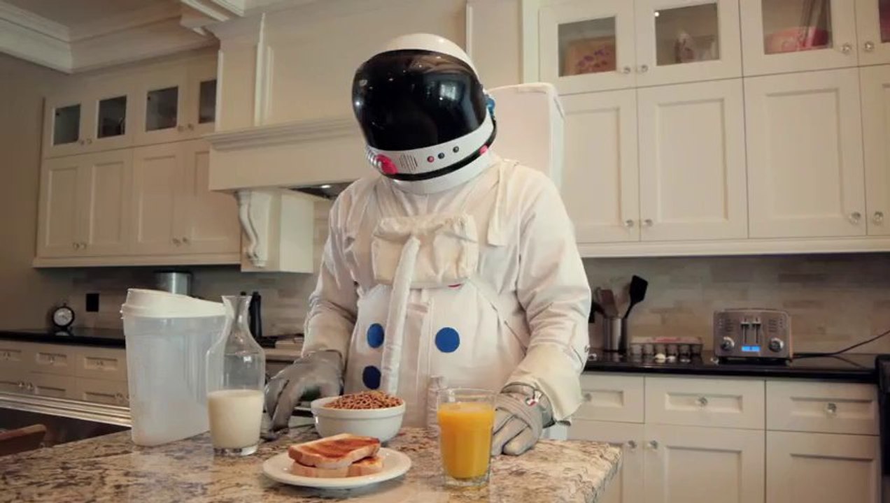 Chris Hadfield’s “Astronaut’s Guide To Life On Earth”