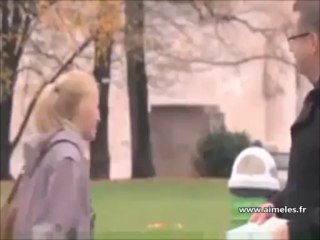 Les femmes préfèrent-elles l'argent ou la beauté ?