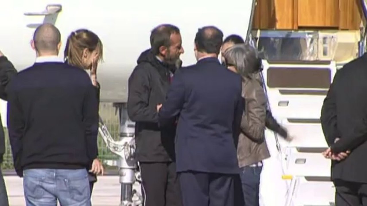 Francia recupera rehenes Al Qaida