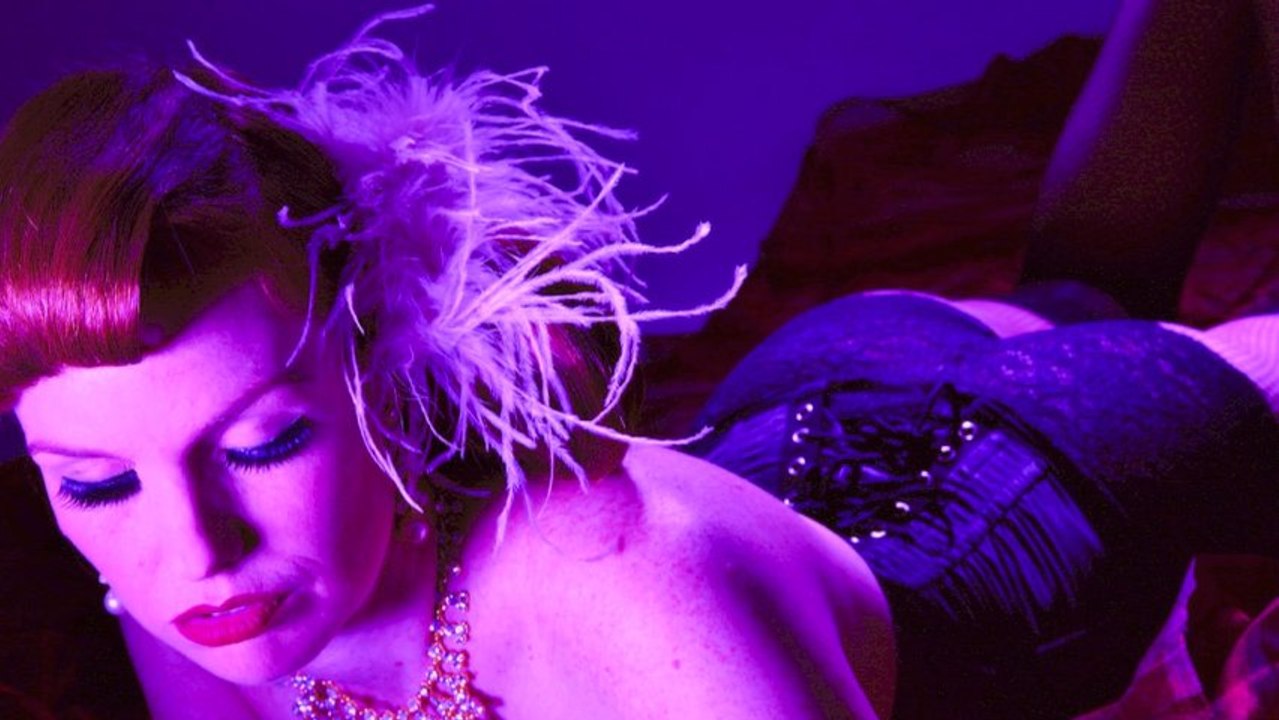 Hollie Kamel singing 'Fever'