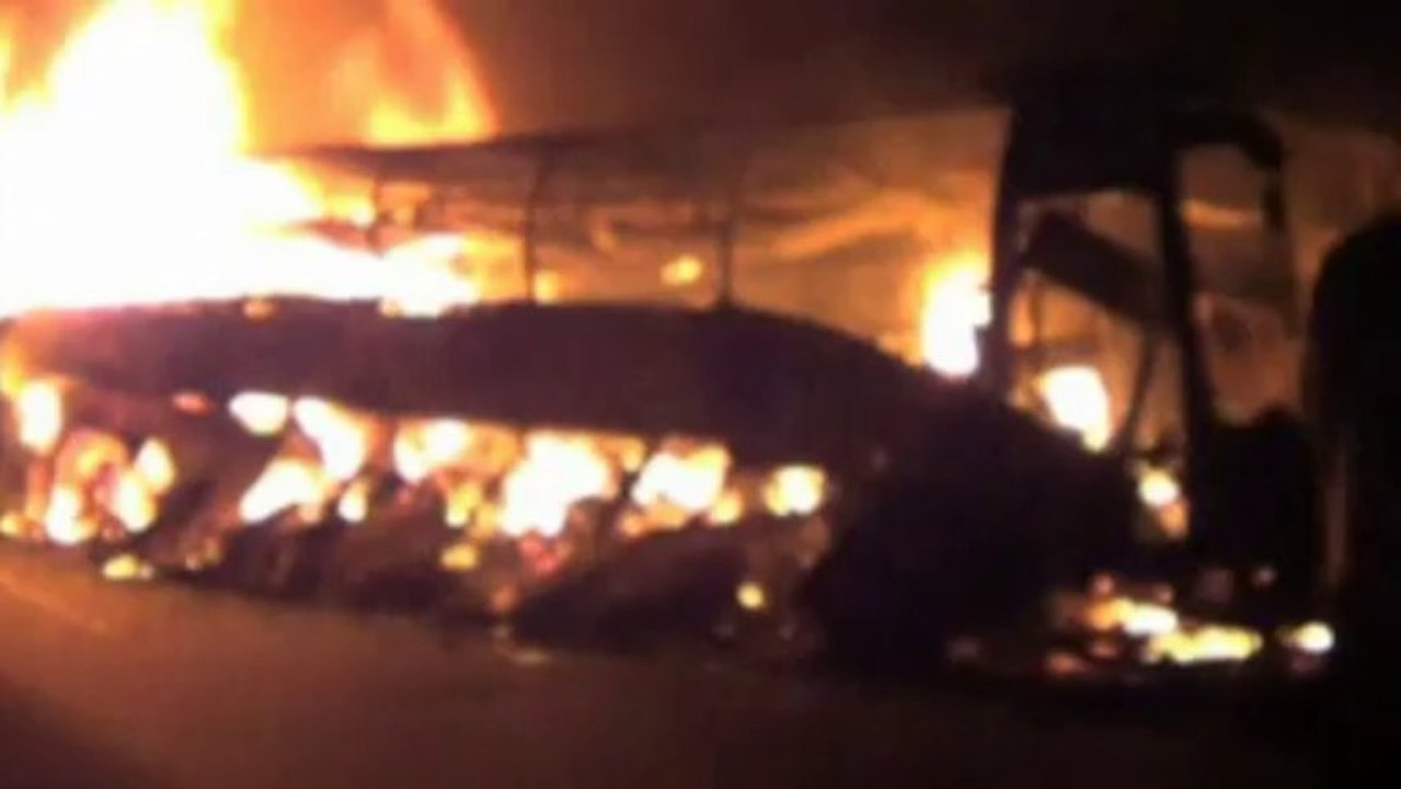 At least 30 dead after private bus catches fire in India