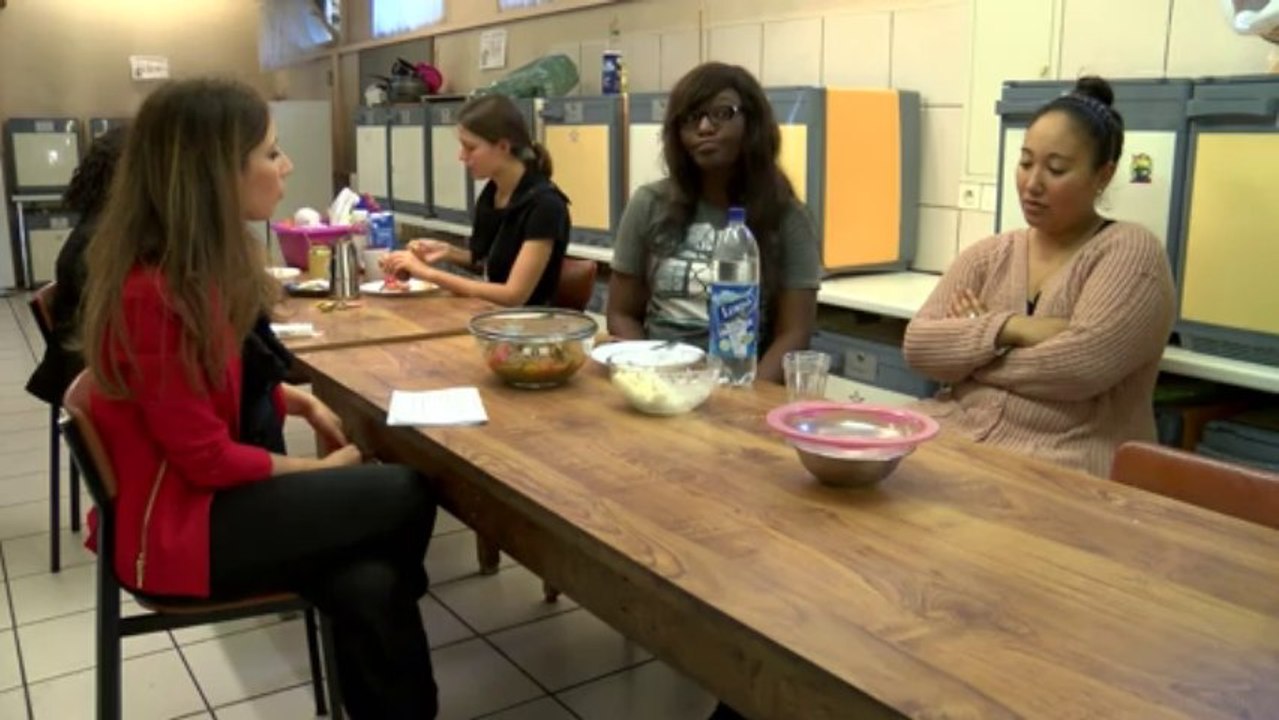 PAROLES D'ASSOS 2EME SEMESTRE [S.2] [E.9] - Paroles d'assos du 30/10 - Foyer de jeunes travailleuses Bon Conseil d'Angers