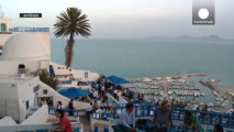 Tunisia, un kamikaze si fa esplodere sulla spiaggia di Sousse