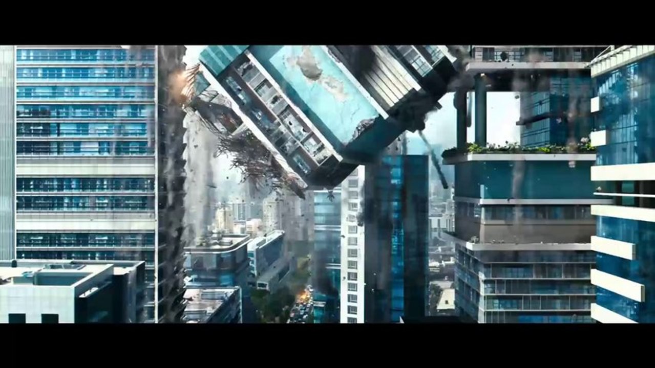 KRRISH 3 - Theatrical Trailer - Hrithik Roshan, Priyanka Chopra, Kangna Ranaut, Viveik Oberoi