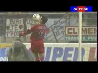 Sochaux-PSG 04-05  but de Pedro Pauleta