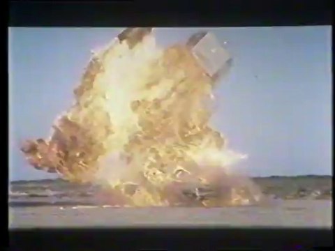 Trailer: Exterminators of the Year 3000 aka Gli sterminatori dell'anno 3000 (1983) (Argentinian trailer)