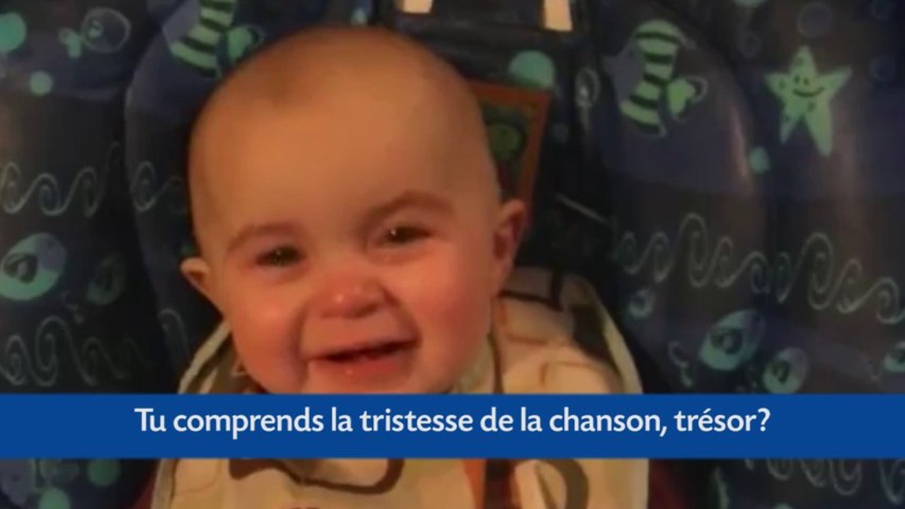 Maman chante, bébé pleure