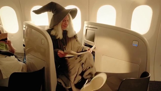 Air New Zealand : An Unexpected Briefing... With The Lord Of The Rngs Characters.