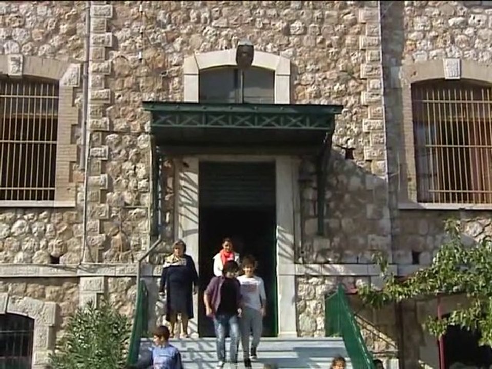 Ανακαινισμένο και πιο λαμπερό το 6ο Γυμνάσιο Λα...