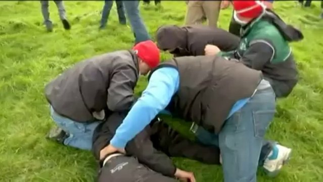 Ecotaxe : le portique de Pont-de-Buis démonté, une victoire pour les opposants bretons