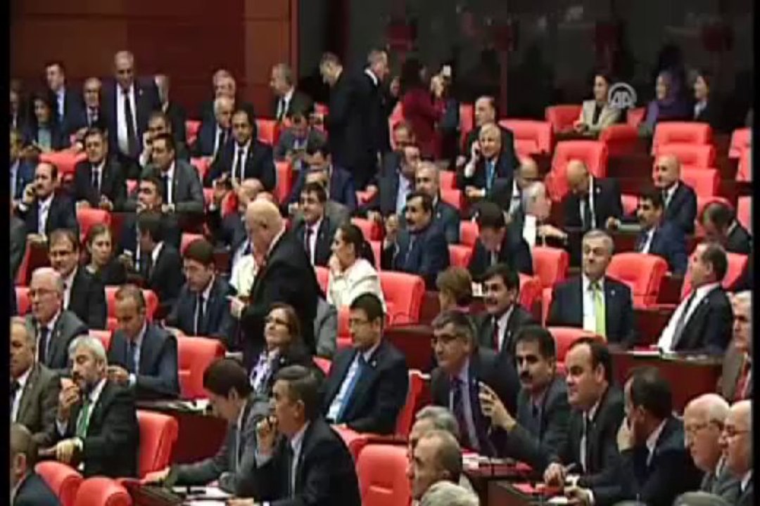 Başörtülü milletvekilleri Meclis'te