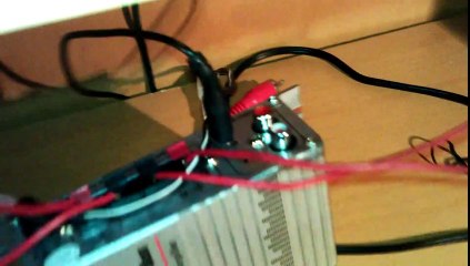 Amplificateur 200W Audio Stereo CD MP3 / MP4 pour Moto voiture Haut-parleur