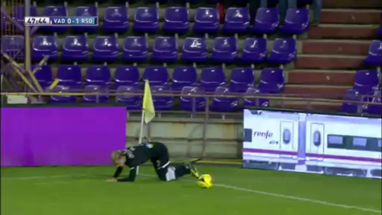 Griezmann resbala al sacar un corner