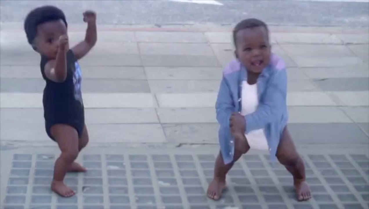 Funniest commercial film ever... For Water... with funny 3D kids dancing!