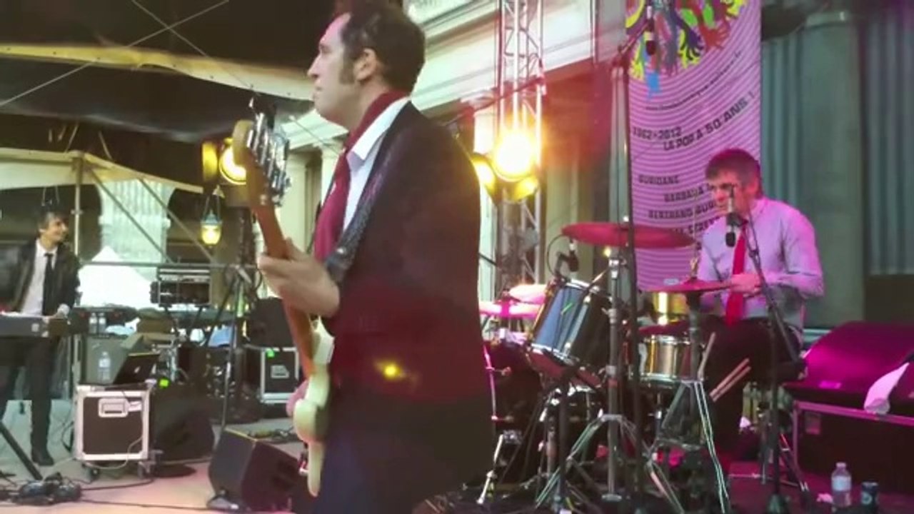 Bertrand Burgalat - initials B.B. Palais Royal