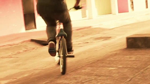Edwin Ho a chuck -DéFise by RED de SFR.FR // BMX Amateur