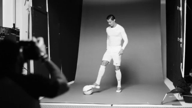 Cristiano Ronaldo Vs. Hector [CR7 Underwear]