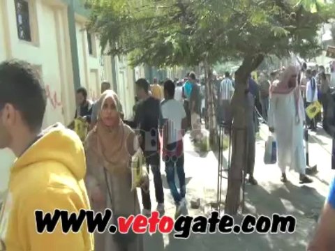 Des membres des frères musulmans vandalisent une église à Zeitoun au Caire Islamiya, Islamiya' sur les murs