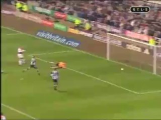 Dennis Bergkamp goal vs Newcastle 2002 (no sound)