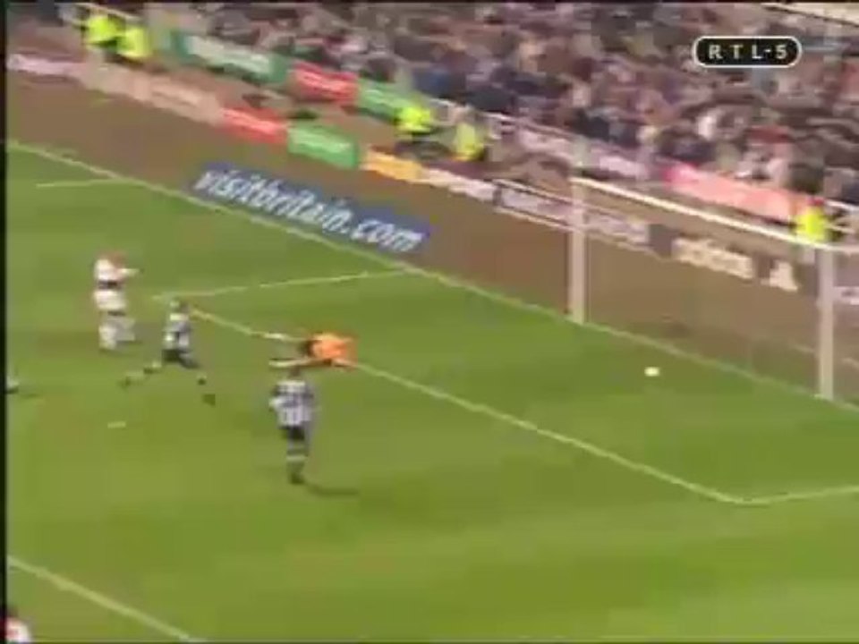Dennis Bergkamp goal vs Newcastle 2002 (no sound)