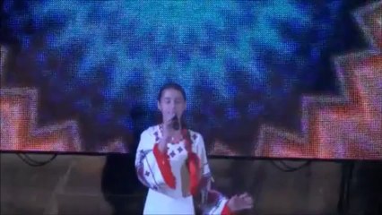 Students introduce themselves