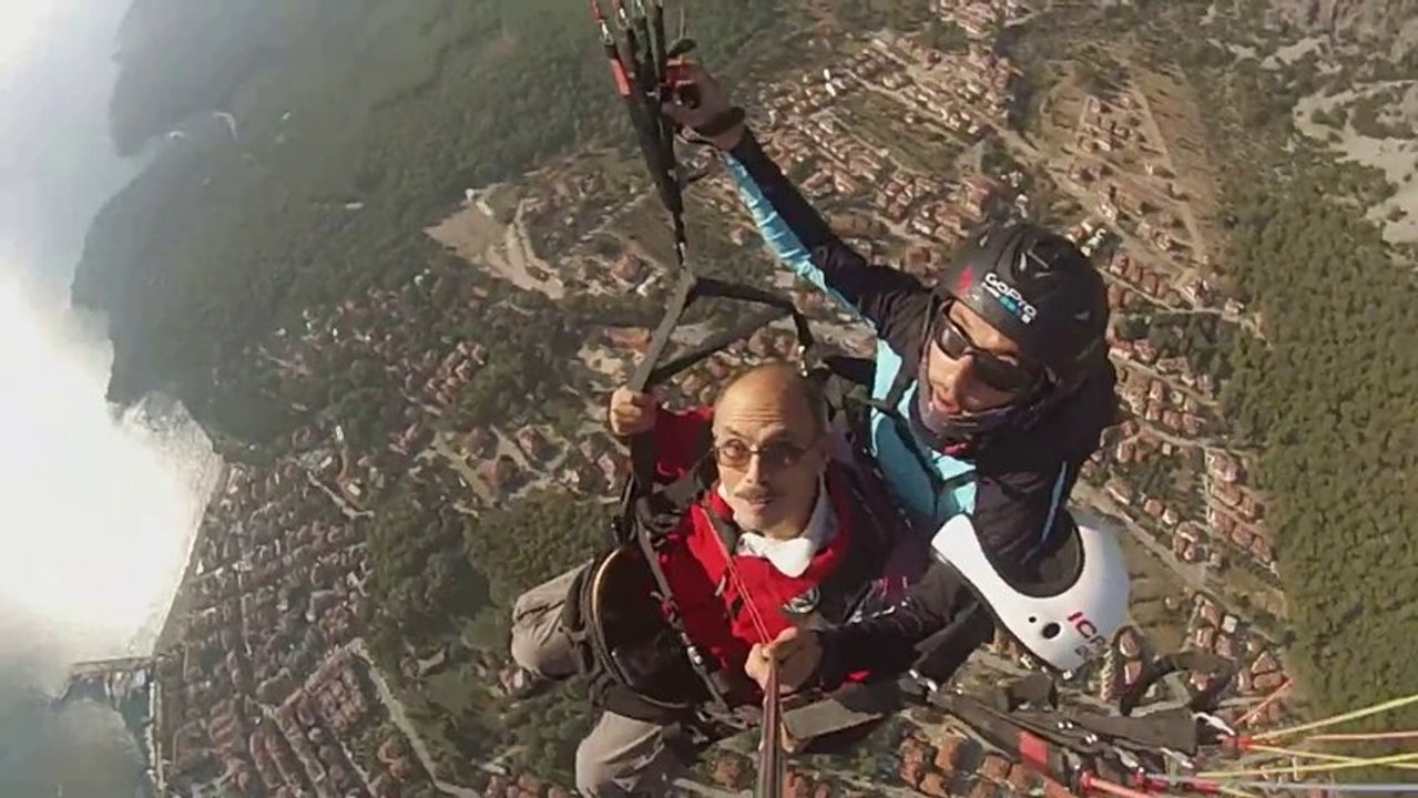Sakar'da Tandem Uçuş Pilot Cumhur Durmaz, Yolcu Kadir Yaraşlı