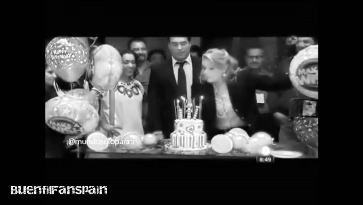 49 años de éxitos. | Feliz Cumpleaños Érika Buenfil.