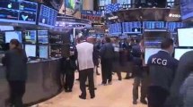 US stocks settle modestly higher