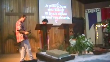 DIEU EST BON EN TOUT TEMPS "Live"