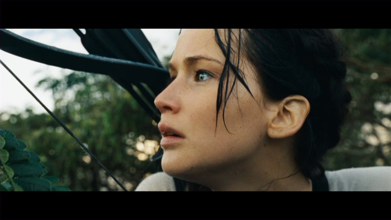 Jennifer Lawrence Is Stunning In "The Hunger Games: Catching Fire" Teaser Trailer