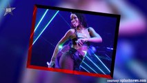 Rihanna Twerking To Her Song 