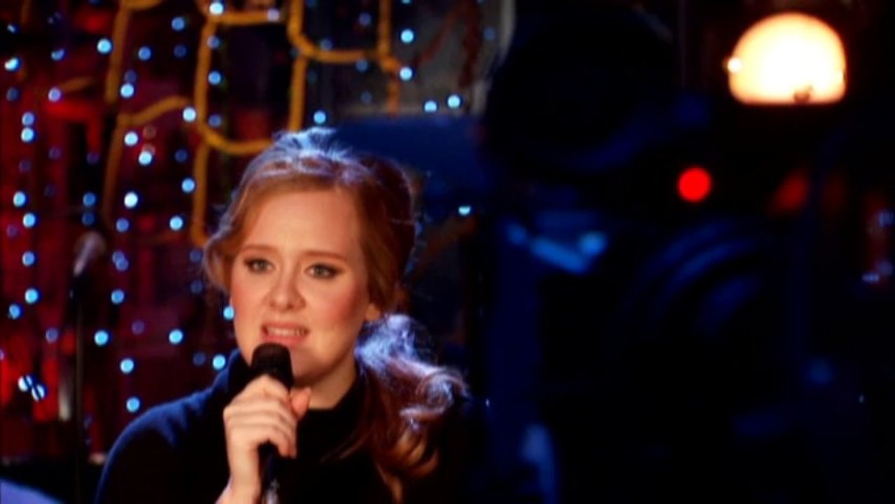 Adele Prefers 'No Fuss' Acoustic Shows (VH1 Unplugged) February 3rd, 2011