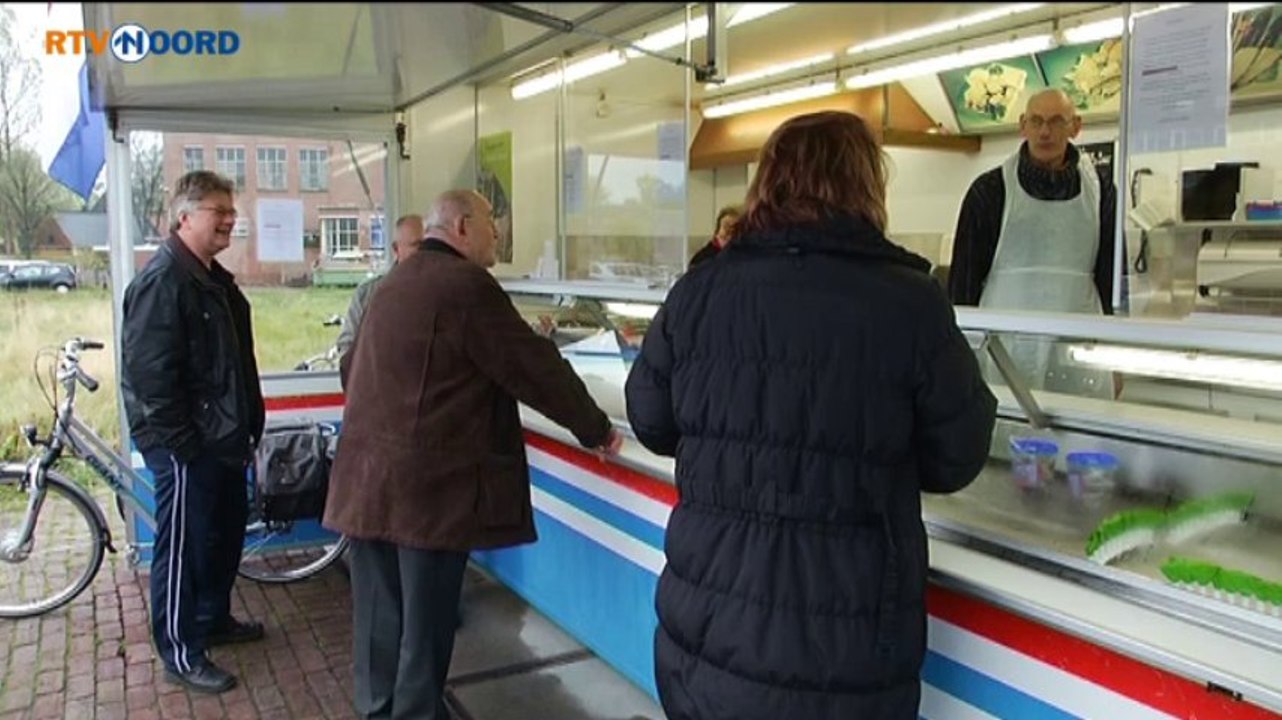 Bekende viskraam Winschoten stop na 53 jaar - RTV Noord