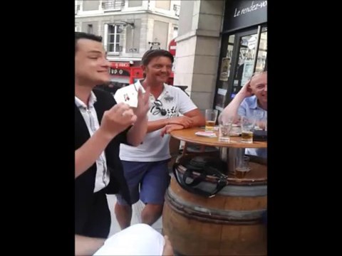 Damien Magicien - Spectacle Magie - Close-up - Blois - Orléans - Tours - Chartres - Poitiers - Bourges - Chateauroux