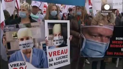 Roumanie : les médecins revendiquent des salaires décents