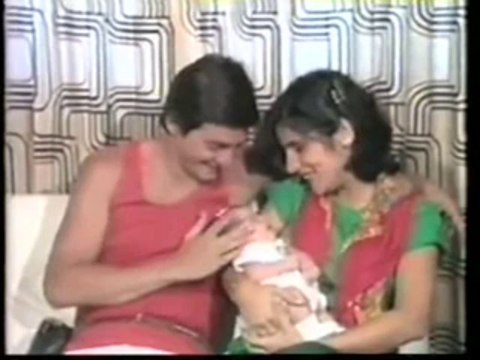 Glória Pires no Túnel do Tempo com Cléo Pires recém nascida