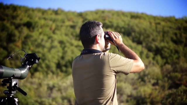 Présentation des métiers d'ECO-MED - Sébastien Cabot, ornithologie.