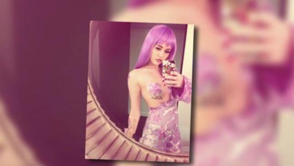 Miley Cyrus Is Lil Kim For Halloween