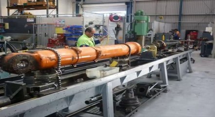 Offshore crane cylinder repairs Batam by caltav.com