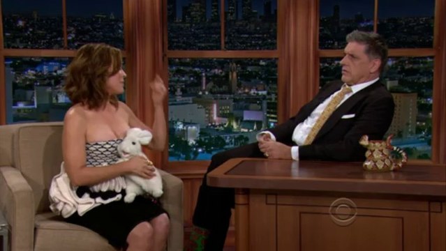 Alyssa Milano at the Late Late Show with Craig Ferguson